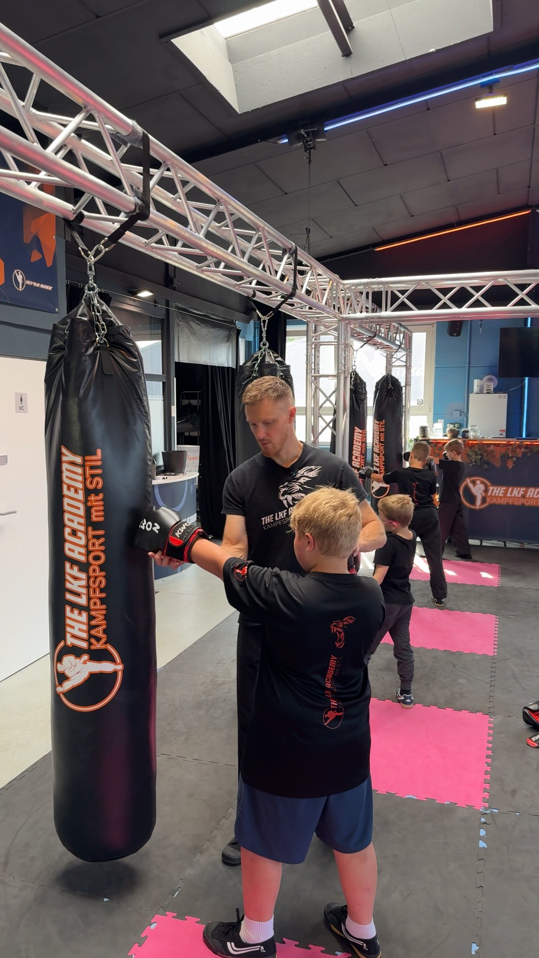 Kickboxen für Kinder zuhause lernen mit dem Online-Videokurs der LKF Academy