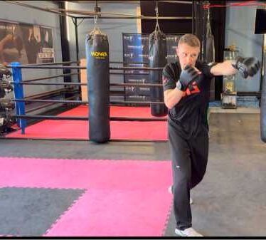 Online Kickboxen Videokurse – Fitness, Abnehmen und Technik ab 3,99 € Titel: Online Kickboxen Videokurse