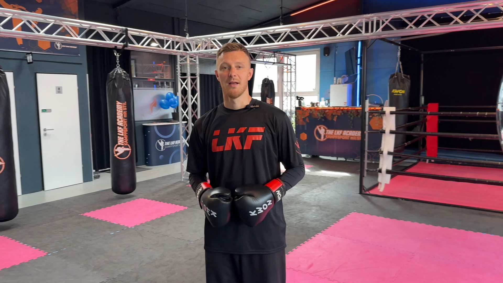 Selbstschutz für Rettungskräfte online trainieren mit einem Kickbox-Videokurs der LKF Academy
