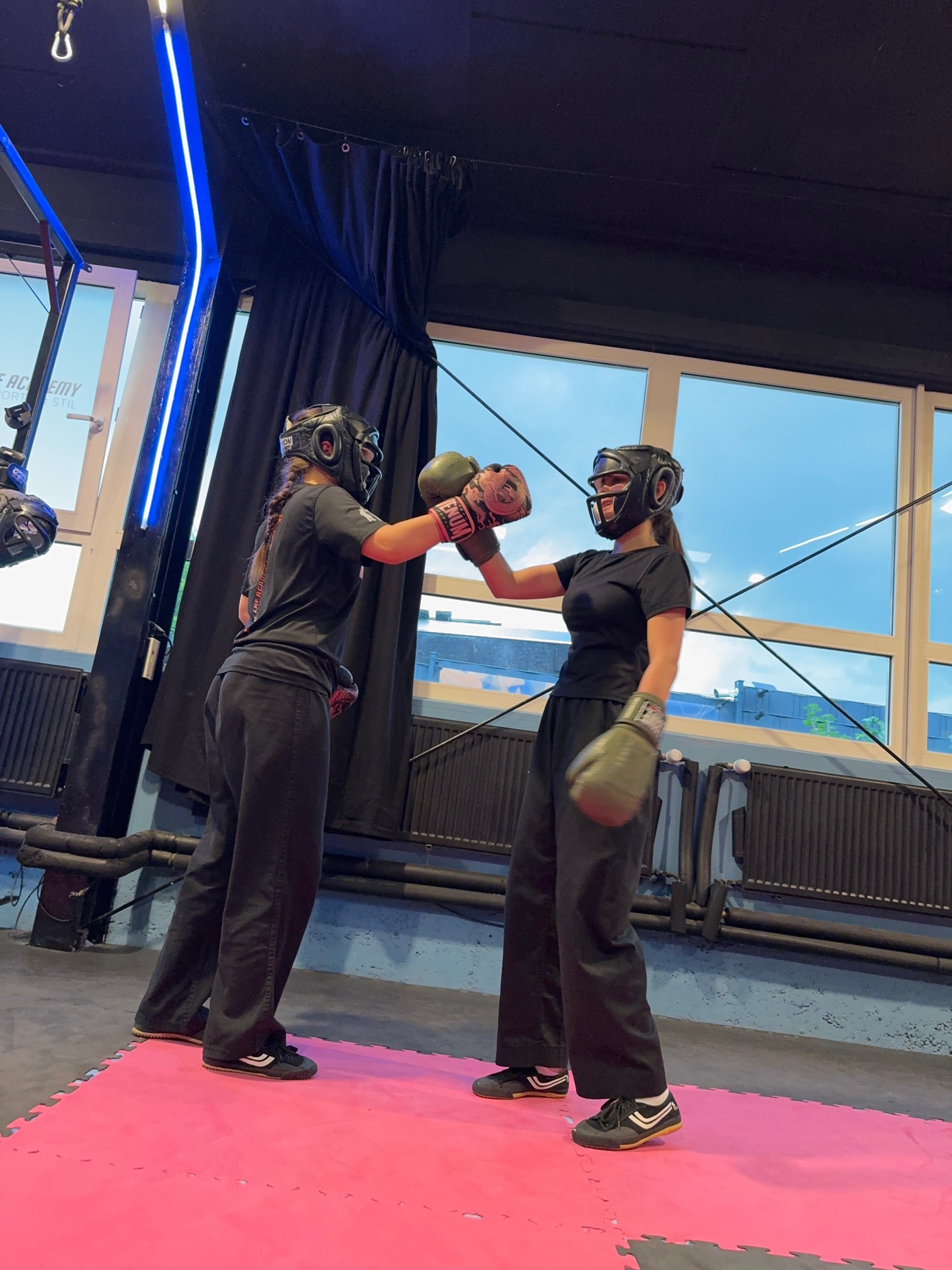 Welcher Kampfsport eignet sich für jugendliche Anfänger? Jugendtraining in der LKF Academy Solingen
